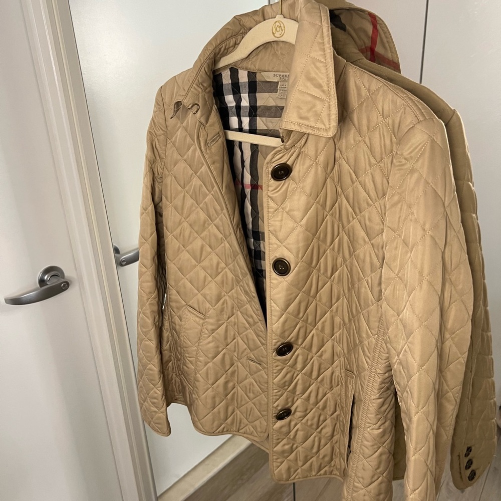 Quilted Burberry Jacket with garment bag